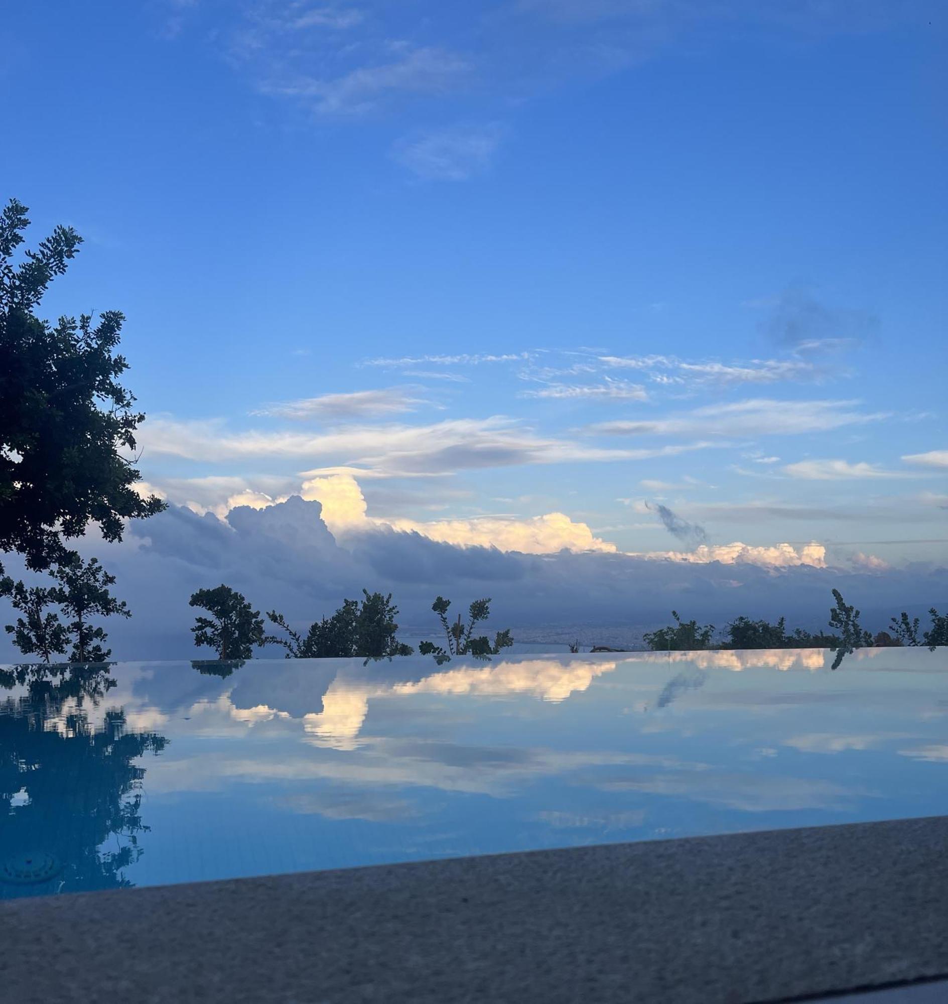 Plethora Luxury Suites Rodhia  Luaran gambar