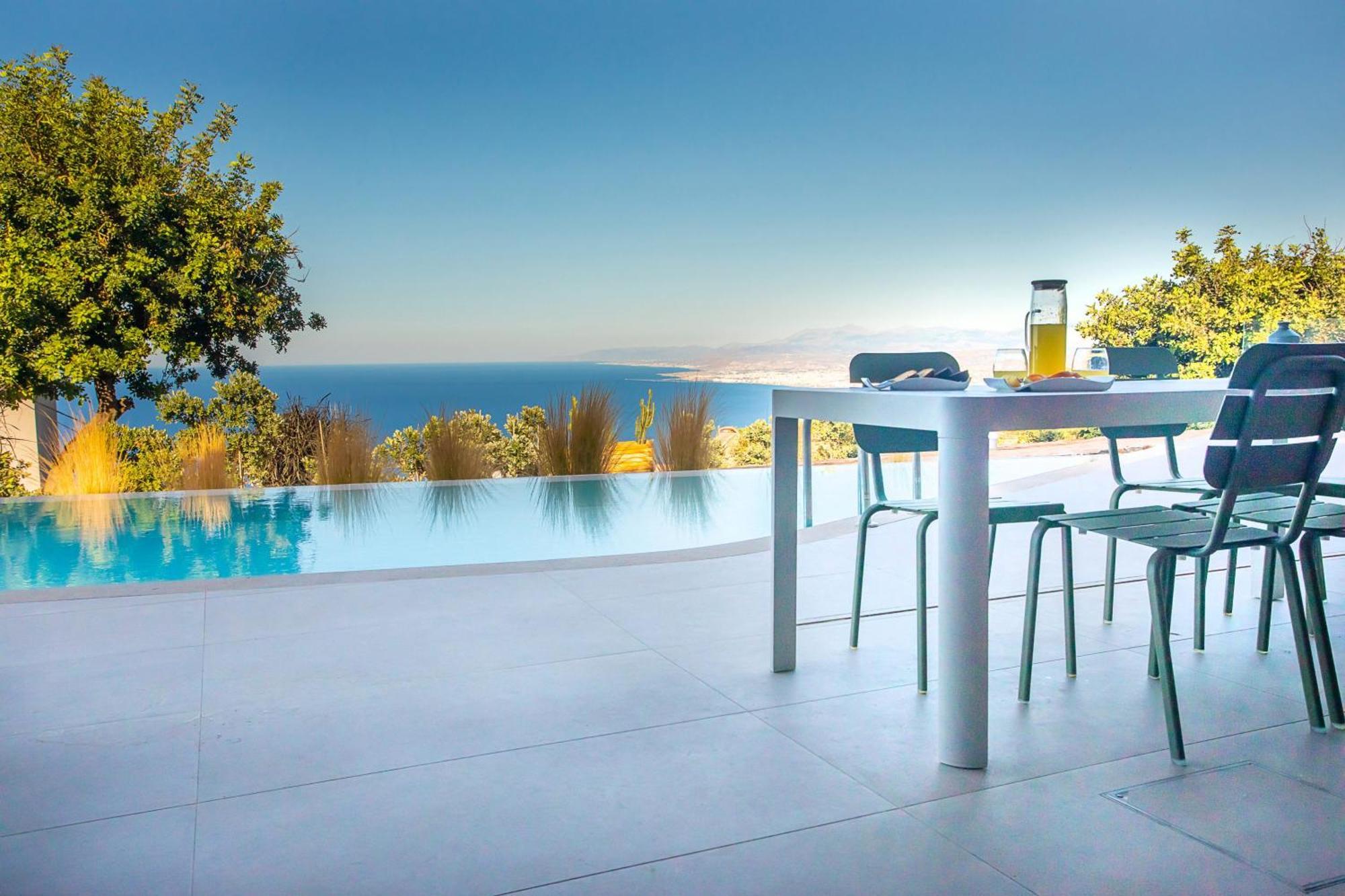 Plethora Luxury Suites Rodhia  Luaran gambar