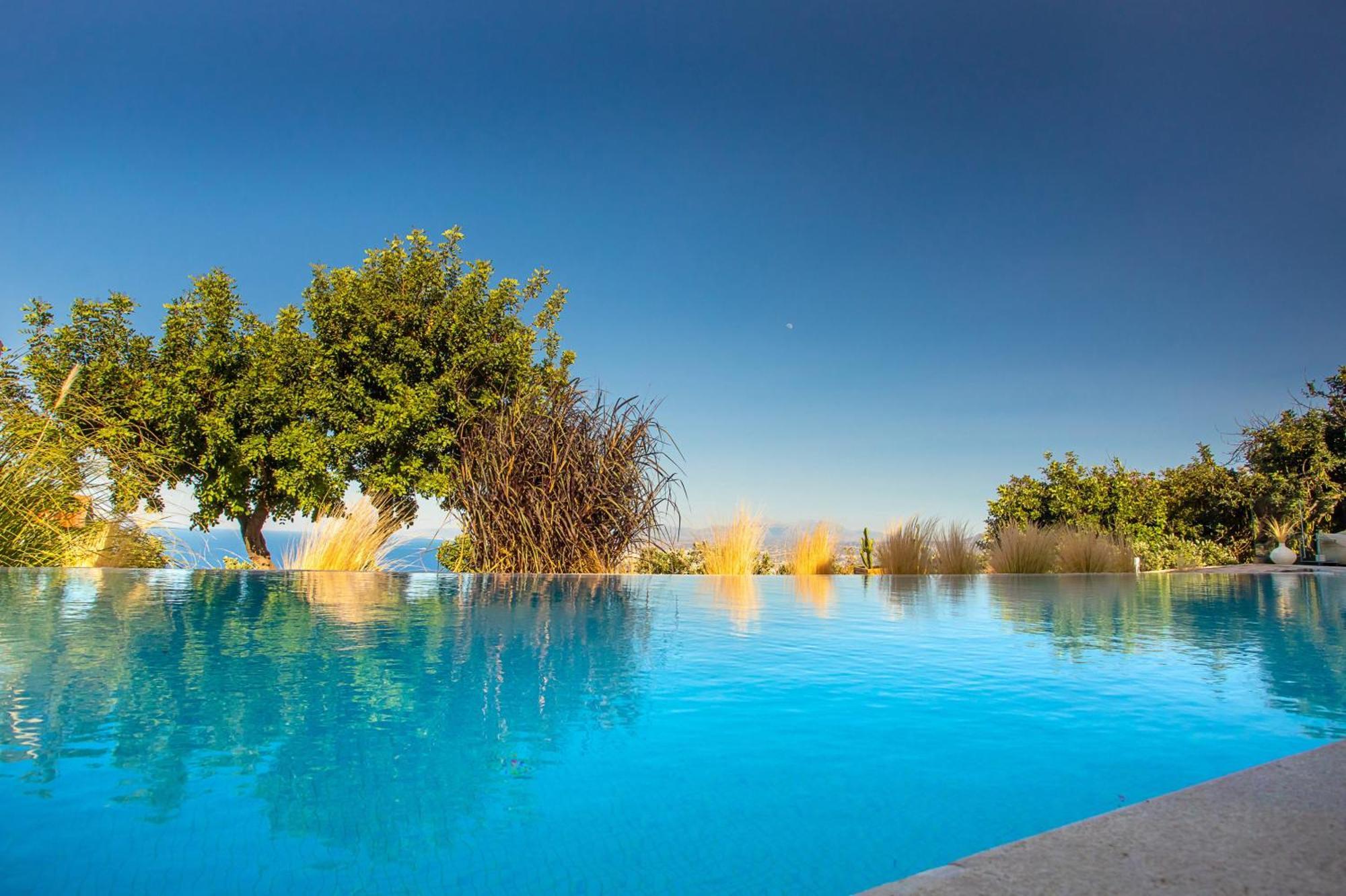 Plethora Luxury Suites Rodhia  Luaran gambar